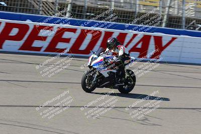 media/Aug-27-2022-Fastrack Riders (Sat) [[c588535105]]/Level 1/Session 1 Start Finish/